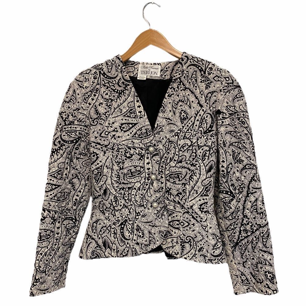 RICKIE FREEMAN TERI JON 100% Silk Button Jacket